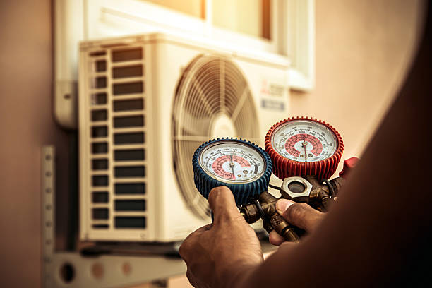 Professional Hvac technician working in Luebbering, MO